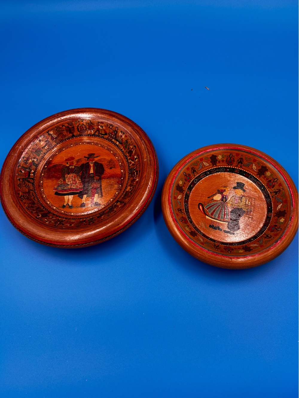 Handgemaht Naumann-Holxter Wooden Bowls - Light Honey Wood